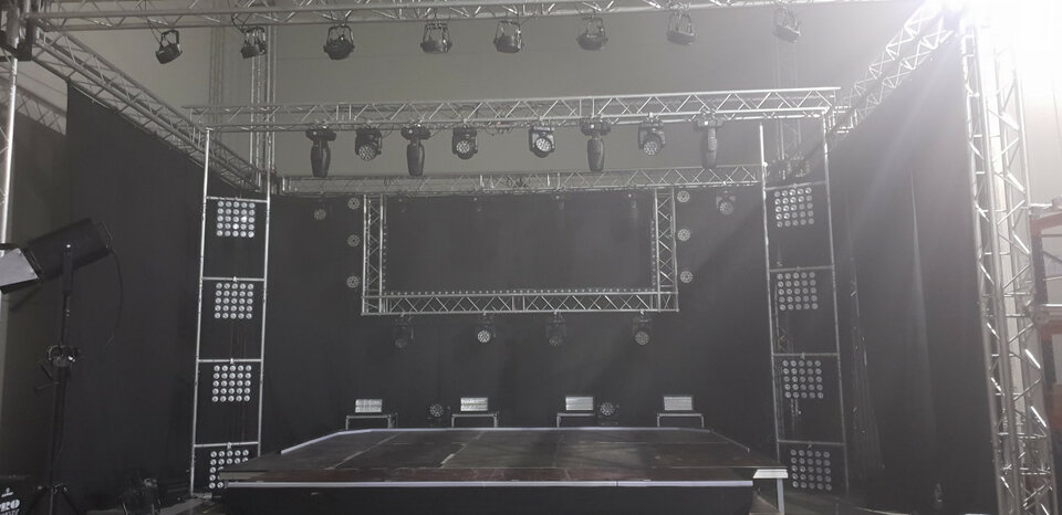 Alquiler de platós y espacios para rodajes videoclips, Streaming