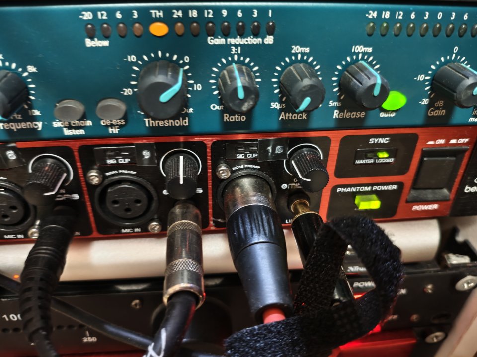 Pack 24 Canales: Focusrite Clarett 8PreX + 2x ADAT (ADA8200 / ADA8000)