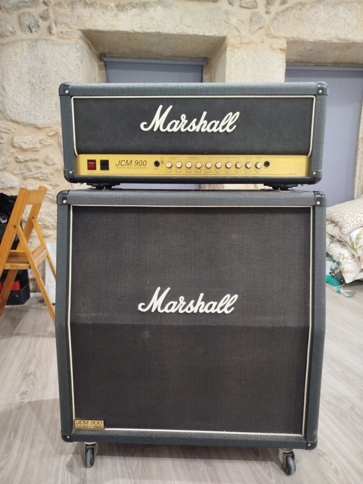 Marshall jcm900 hi gain reverb 100w de segunda mano · Foto 1 de 3 · A Coruña · 1000 €