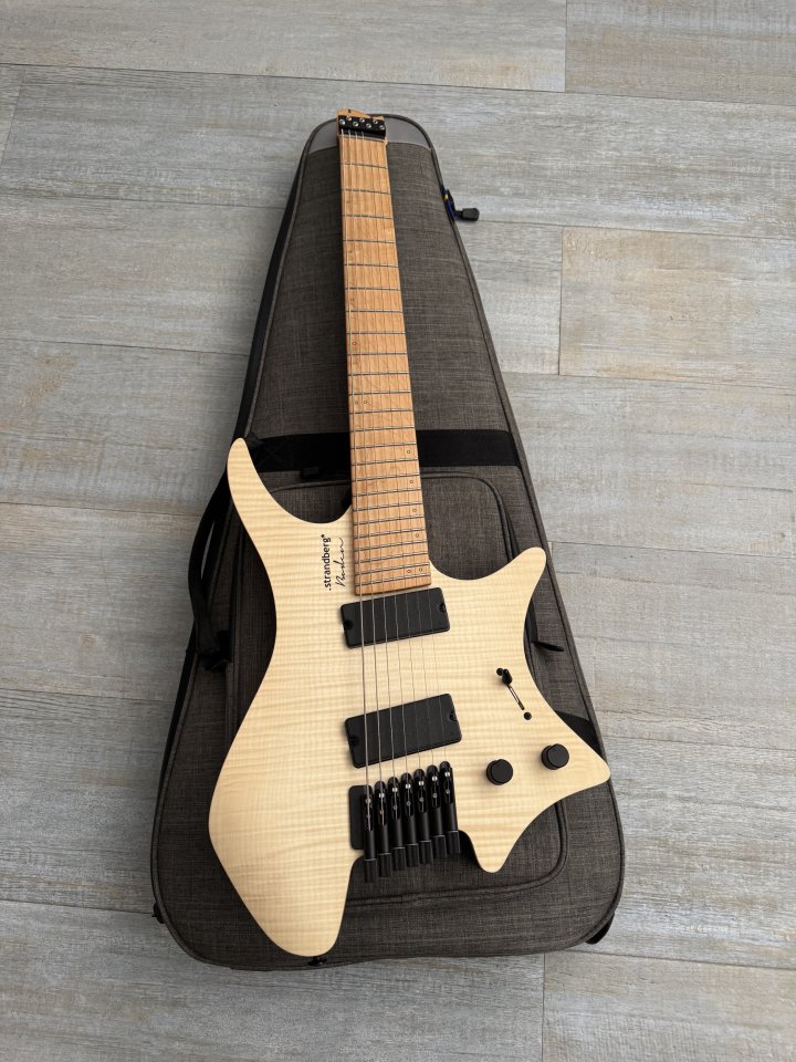 Guitarra Strandberg Boden 7 NX Natural de segunda mano · Foto 1 de 5 · Madrid · 1500 €