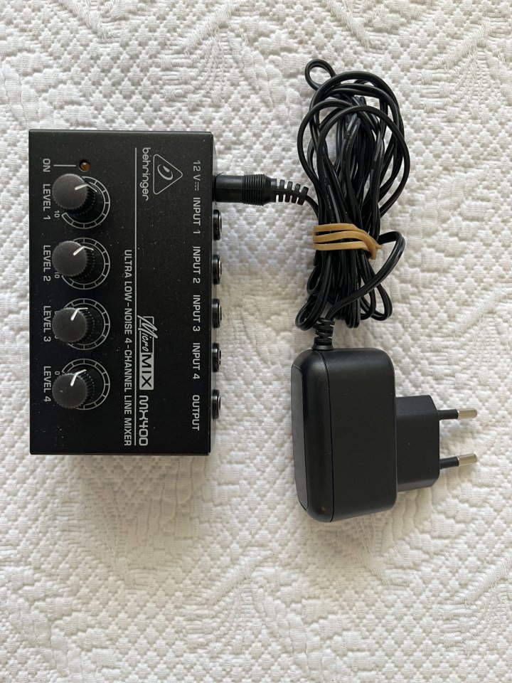 Pedales: Saturn, Interruptor auxiliar, mix