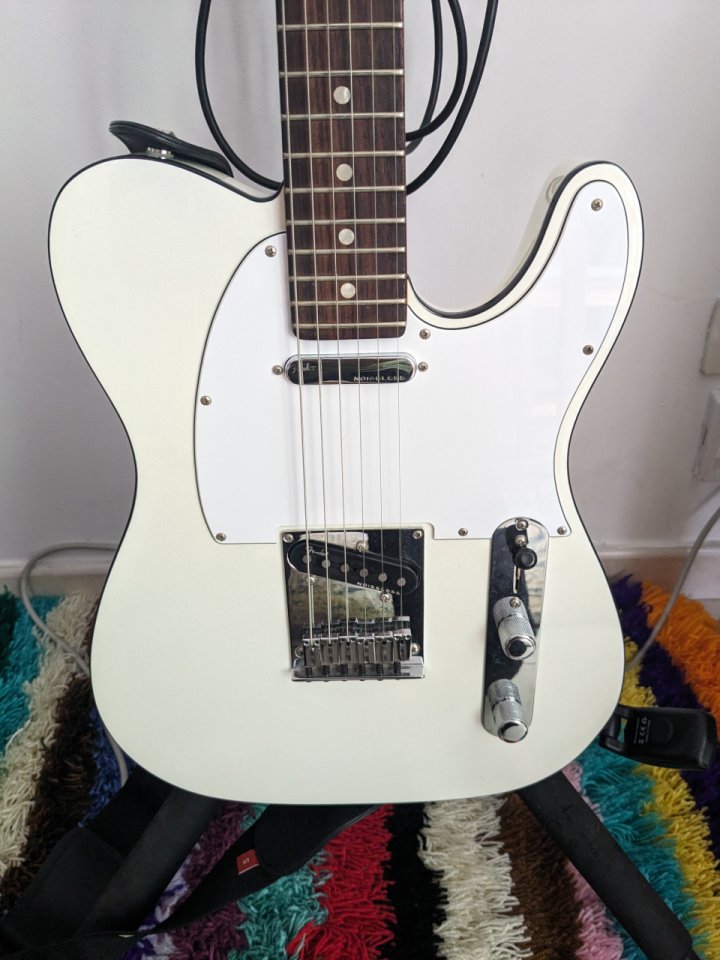Vendo Telecaster American Ultra 75 anniversary de segunda mano · Foto 2 de 4 · Barcelona · 1999 €