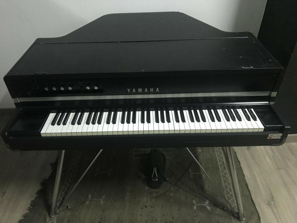 Yamaha CP70B