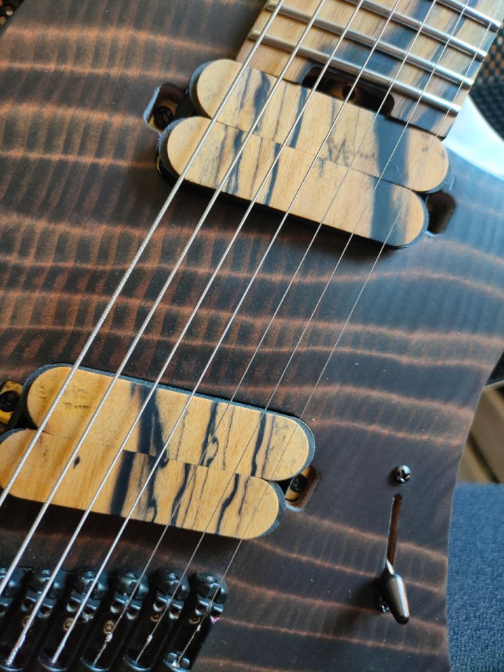 Ronciswall Vapor 7 FF Black Mastergrade Redwood