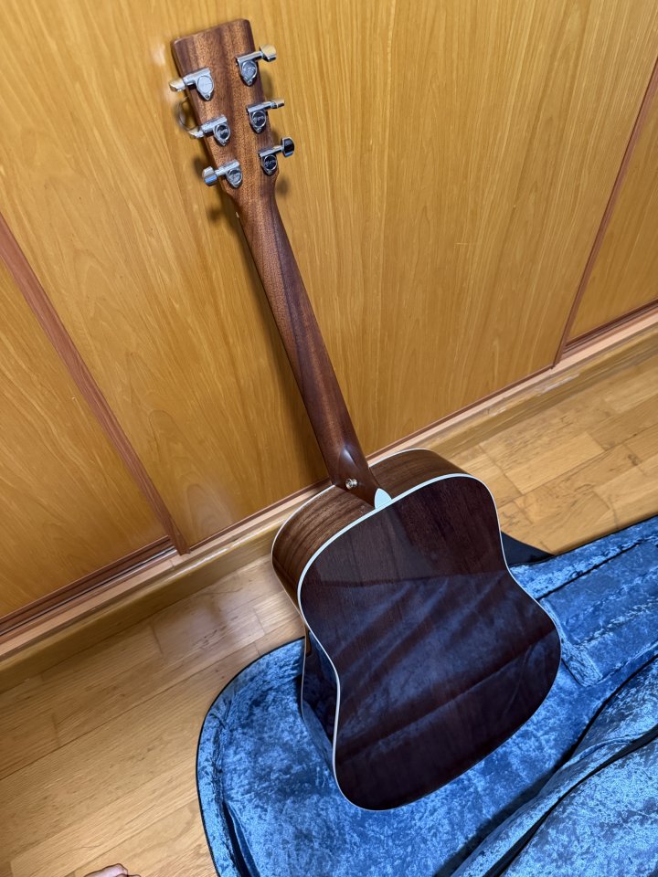 Martin D-13E Road Series de segunda mano · Foto 2 de 4 · Valencia · 1250 €