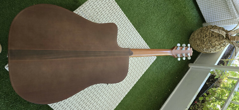 Guitarra Electroacústica MR