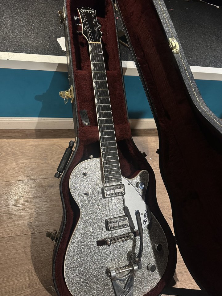 Gretsch dúo jet silver 2009 de segunda mano · Foto 2 de 10 · Segovia · 1850 €