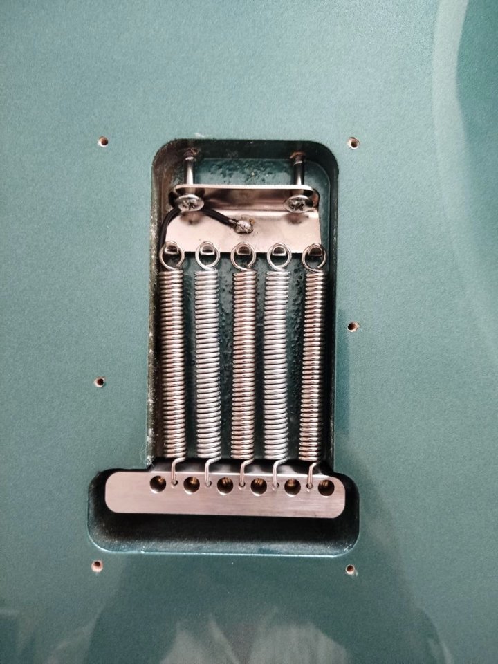 SQUIER CLASSIC VIBE CV STRATOCASTER ’50s SHERWOOD GREEN METALLIC de segunda mano · Foto 10 de 10 · Araba · 375 €