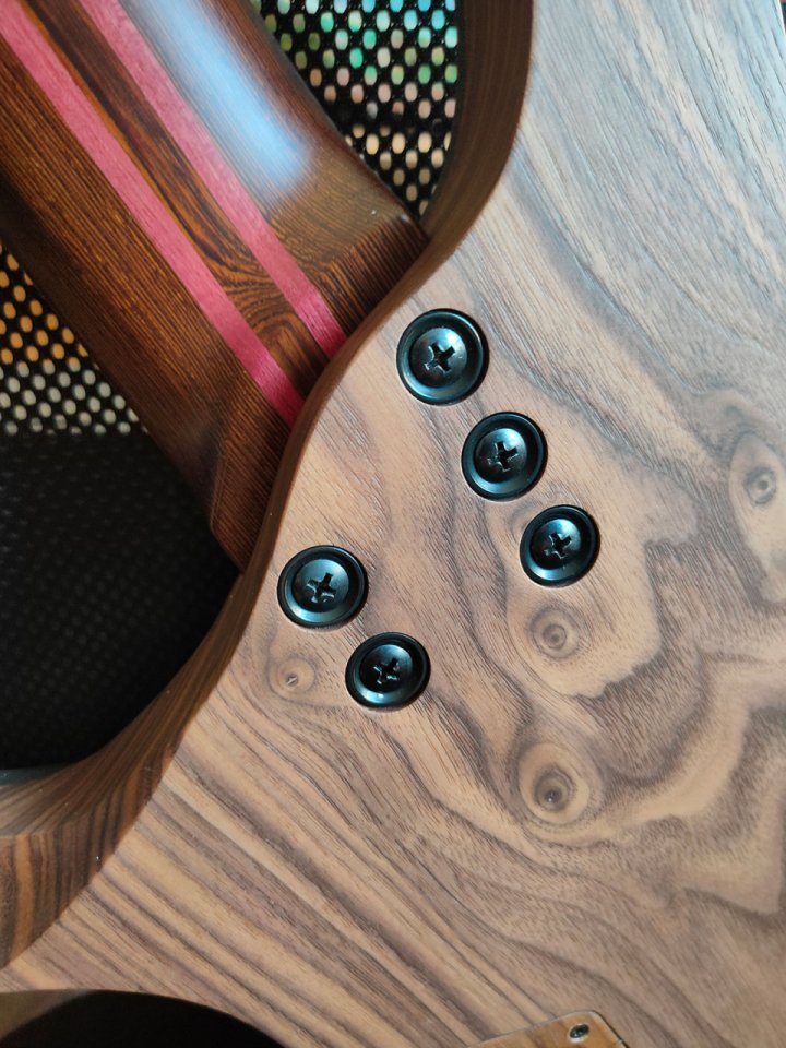 Ronciswall Vapor 7 FF Black Mastergrade Redwood