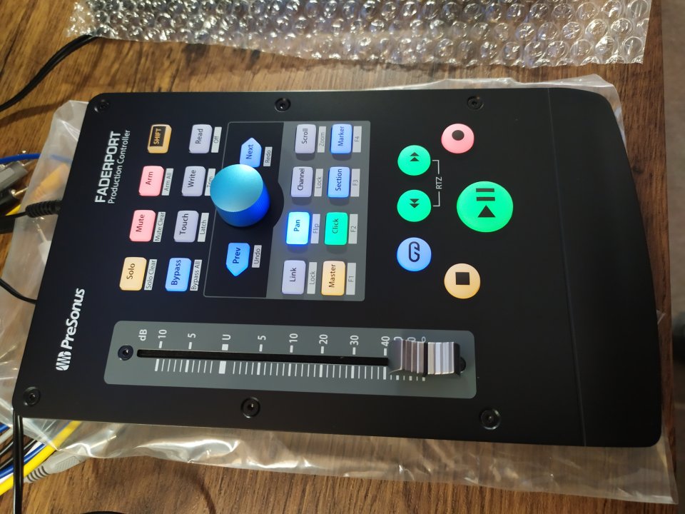 Presonus Fade Port v.2 DAW Controller de segunda mano · Foto 4 de 8 · La Rioja · 140 €