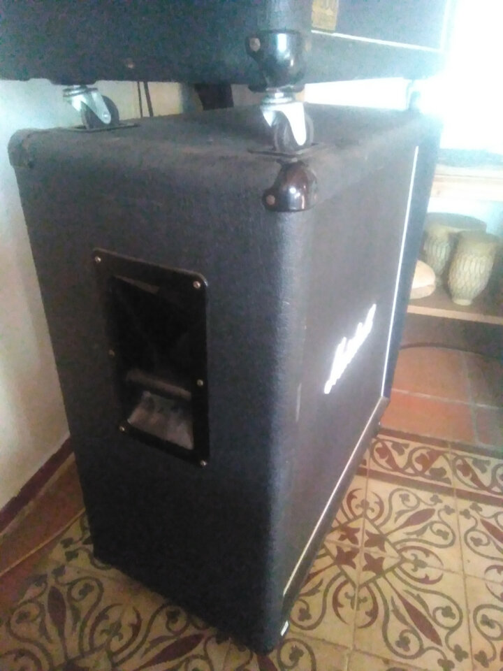 MARSHALL 1961B. Pantalla 2x12 de lo 80's. JCM 800