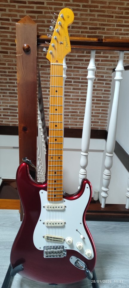 Fender Stratocaster american vintage hot rod 57 - Candy Apple Red