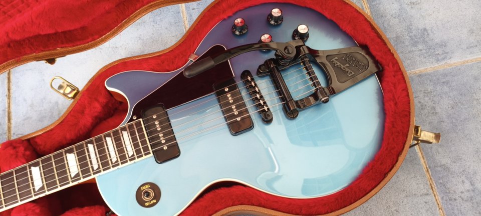 Gibson Les Paul Classic P90s - Pelham Blue - Mod Bigsby Metal Black - 2018 de segunda mano · Foto 1 de 10 · Sevilla · 3000 €