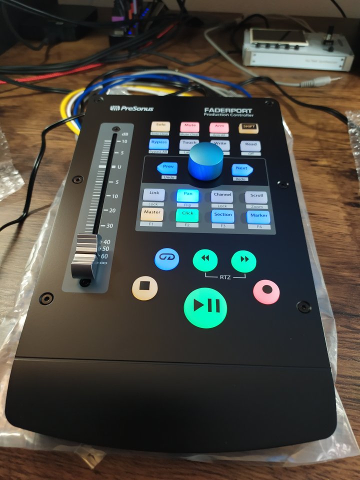 Presonus Fade Port v.2 DAW Controller de segunda mano · Foto 5 de 8 · La Rioja · 140 €