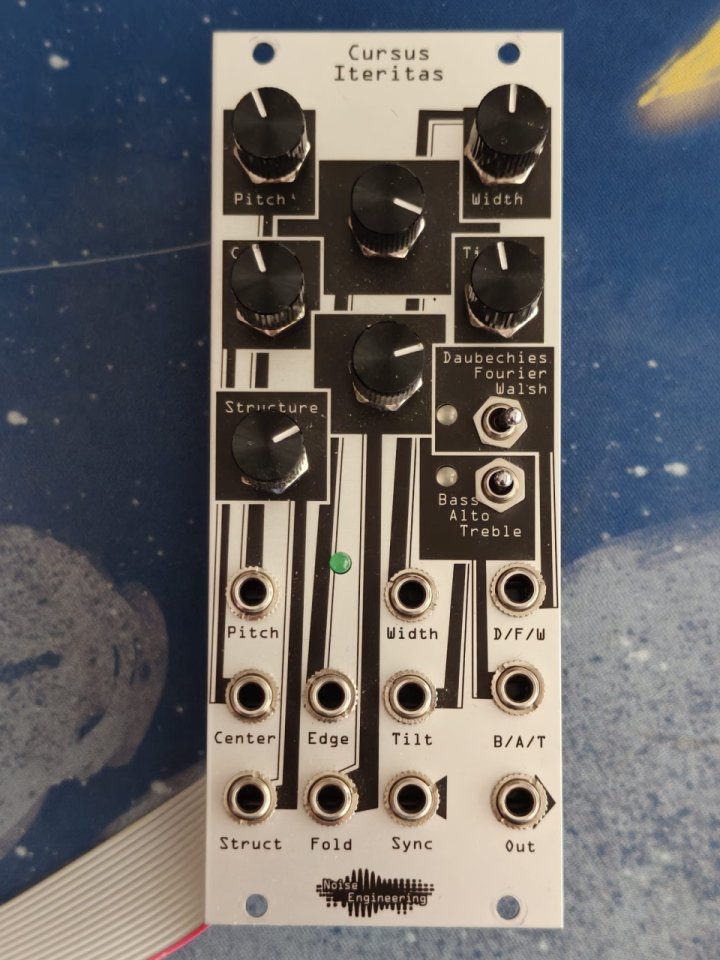 Cursus Iteritas de Noise Engineering de segunda mano · Foto 1 de 2 · Lleida · 210 €