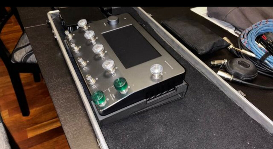 Soporte pedalboard para Quad Cortex