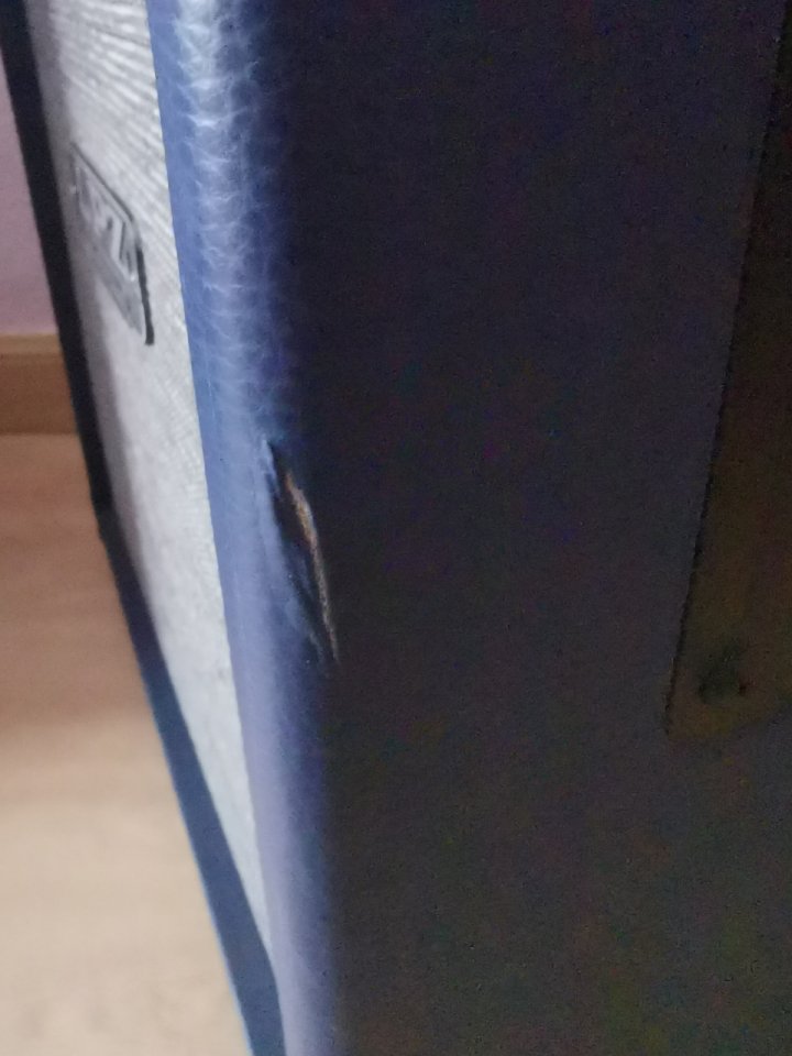 Pantalla Bezier Guitars (Medidas Mesa Boogie Mini Rectifier Recto abierta)