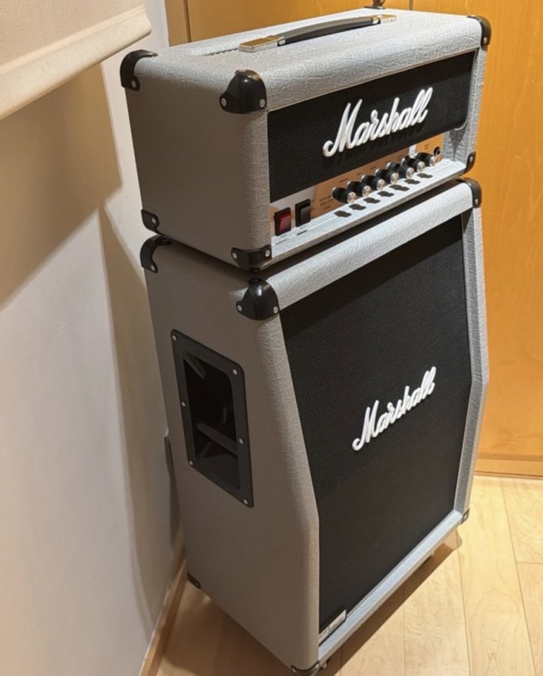 Amplificador Marshall Silver Jubilee + Pantalla de segunda mano · Foto 3 de 9 · Valencia · 900 €