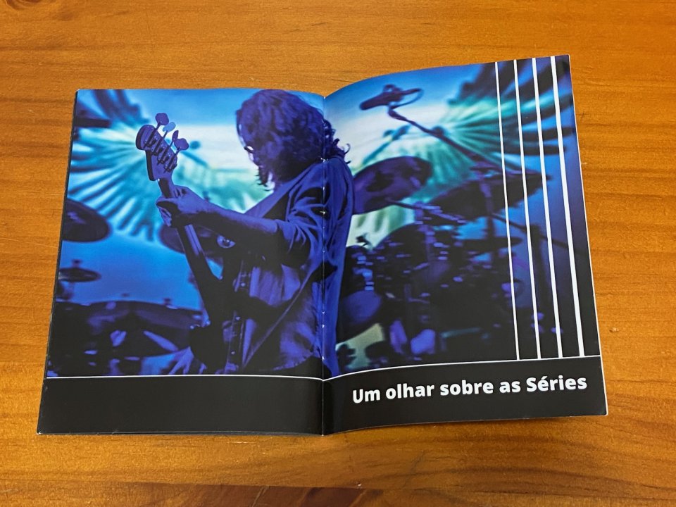 Catálogo Bajos Fender 2013 Edición portuguesa de segunda mano · Foto 8 de 10 · Badajoz · 20 €