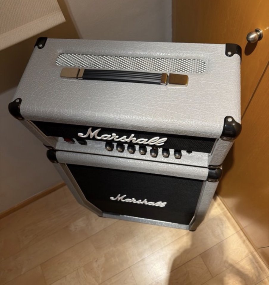 Amplificador Marshall Silver Jubilee + Pantalla de segunda mano · Foto 4 de 9 · Valencia · 900 €