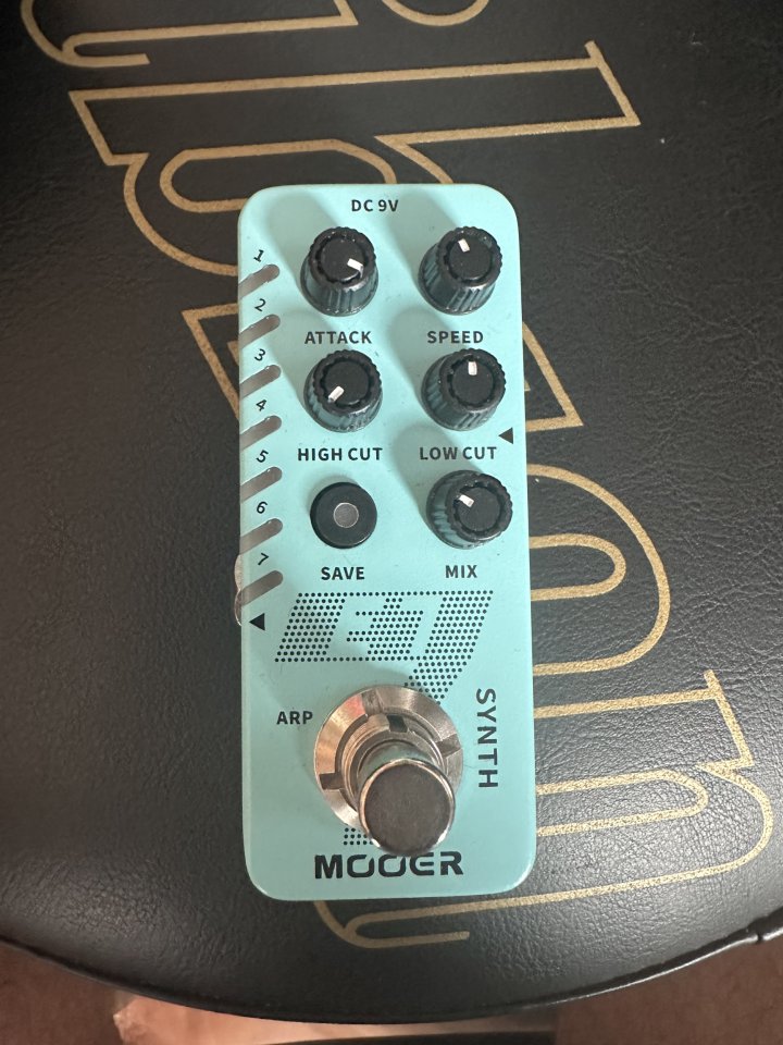 Pedal Synth Mooer E7 de segunda mano · Foto 1 de 6 · Las Palmas · 70 €