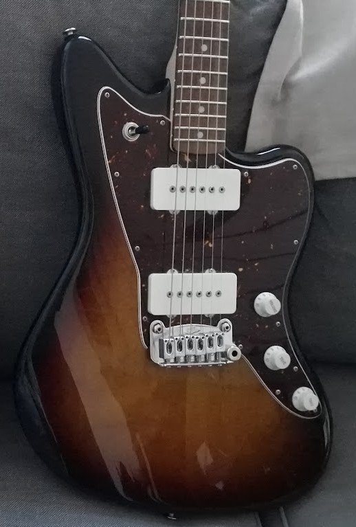 Vendo mis guitarras de segunda mano · Madrid · 1 €