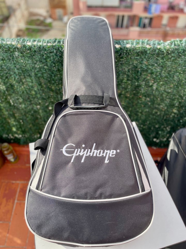 Epiphone Les Paul Custom 2025 de segunda mano · Foto 8 de 8 · Barcelona · 545 €