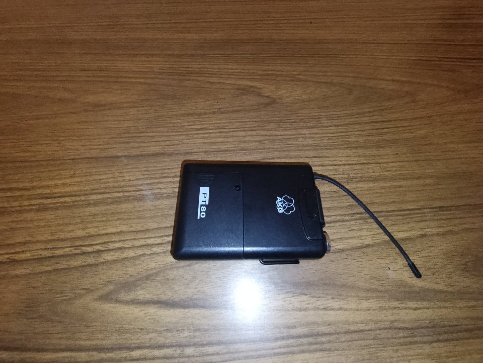 Micrófono AKG C 419 para vientos completo con receptor Sr 80 y emisor pt 80 lo vendo junto o por separado de segunda mano · Foto 2 de 5 · Alicante · 200 €