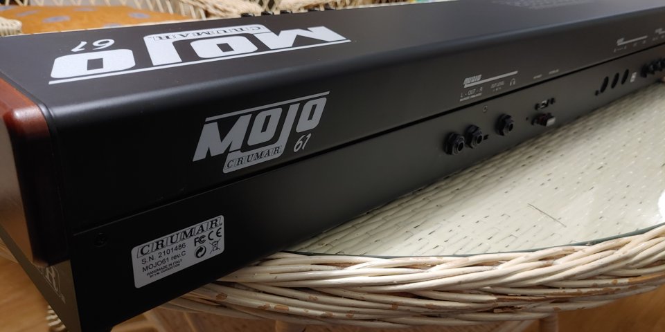 Crumar Mojo 61 de segunda mano · Foto 2 de 10 · Zamora · 1000 €
