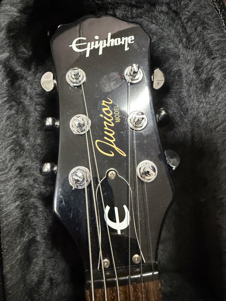 Epiphone Les Paul Jr. + Amplificador de segunda mano · Foto 5 de 7 · Cádiz · 380 €