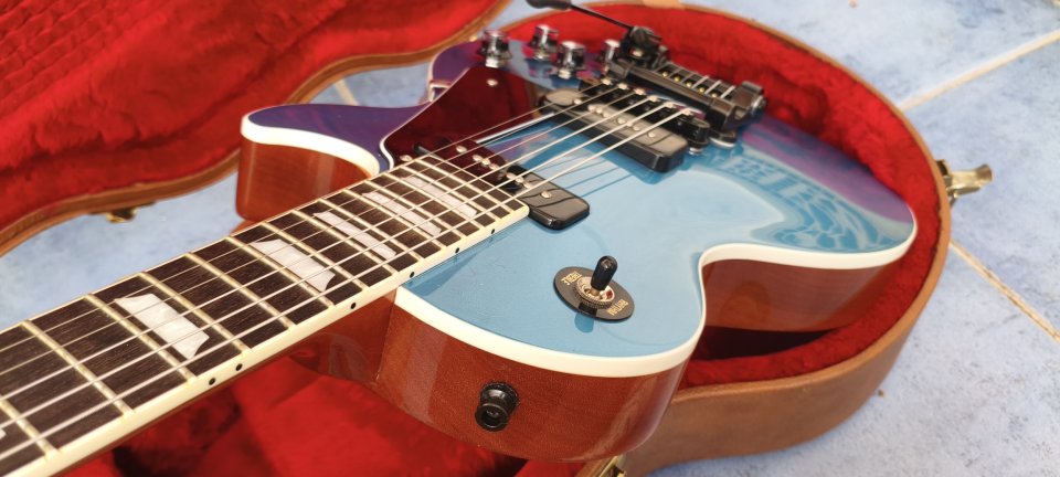 Gibson Les Paul Classic P90s - Pelham Blue - Mod Bigsby Metal Black - 2018 de segunda mano · Foto 2 de 10 · Sevilla · 3000 €