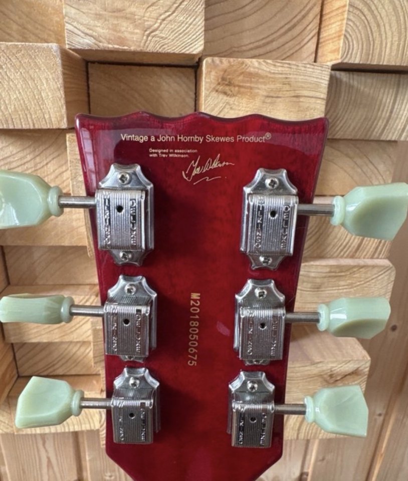 Vintage VSA500 – Cherry Red. Estuche opcional. de segunda mano · Foto 3 de 3 · Sevilla · 370 €