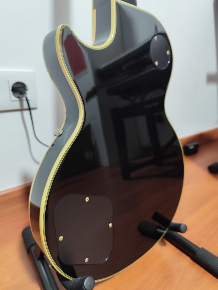 Epiphone Les Paul Black Beauty de segunda mano · Foto 2 de 6 · Las Palmas · 650 €