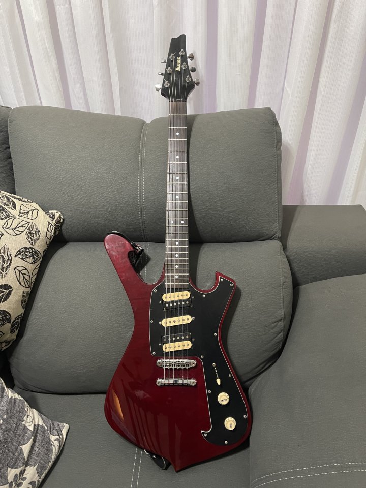 Ibanez fireman 150