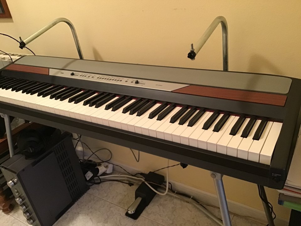 Piano eléctrico KORG SP-250 de segunda mano · Foto 1 de 3 · Zamora · 550 €