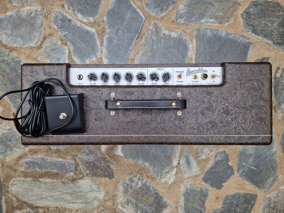 Carr Rambler 2x12 de segunda mano · Foto 2 de 4 · Madrid · 2490 €