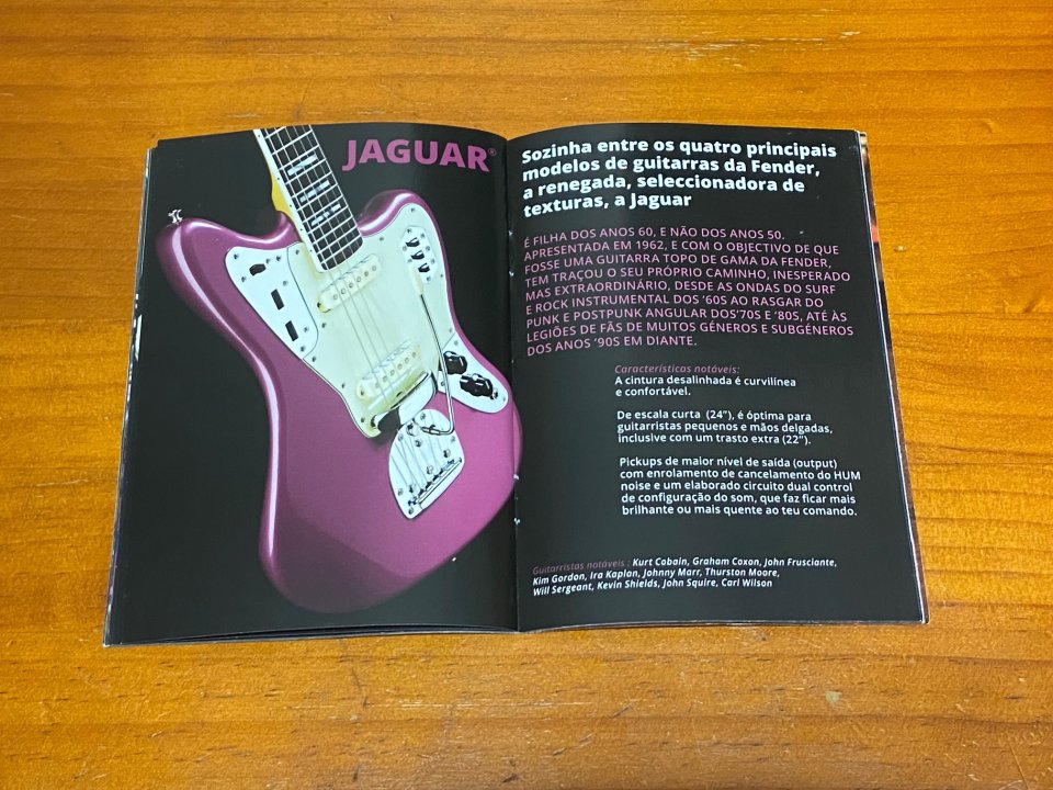 Catálogo Guitarras Fender 2013 Edición portuguesa de segunda mano · Foto 9 de 10 · Badajoz · 20 €