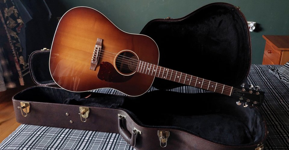 Gibson J-45 Studio Walnut Burst 2020 (ENVIO NACEX 19H INCLUIDO) de segunda mano · Foto 1 de 9 · Asturias · 1600 €