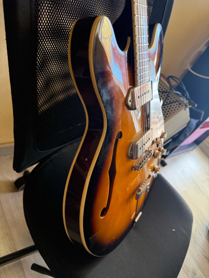 Epiphone Casino Inspired by John Lennon de segunda mano · Foto 2 de 7 · Valencia · 1195 €