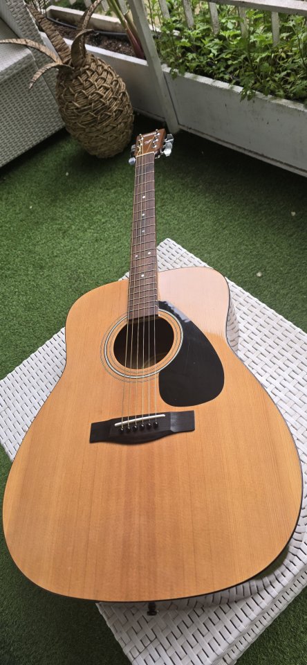 Guitarra Acústica Yamaha