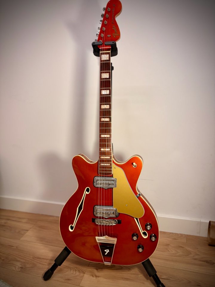 Fender Coronado II 1965 - Candy Apple Red (Custom color) de segunda mano · Foto 1 de 10 · Madrid · 3800 €