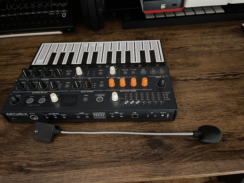 Arturia Microfreak de segunda mano · Foto 3 de 9 · Cádiz · 150 €