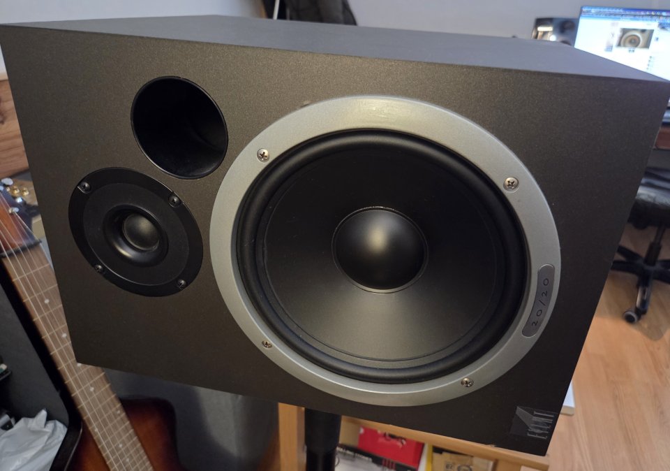 Event 20/20p. Monitores de respuesta plana (campo cercano) autoamplificados