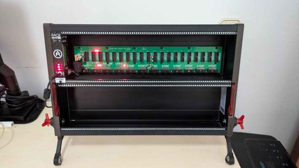 Arturia Rackbrute 6U