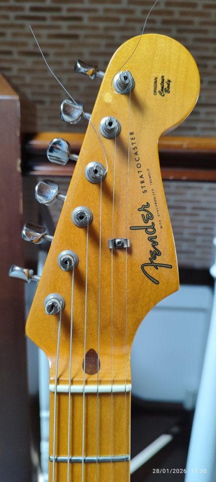 Fender Stratocaster american vintage hot rod 57 - Candy Apple Red