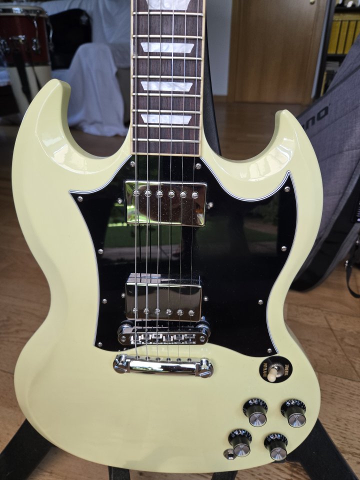 GIBSON SG STANDARD de segunda mano · Foto 8 de 10 · Madrid · 1190 €