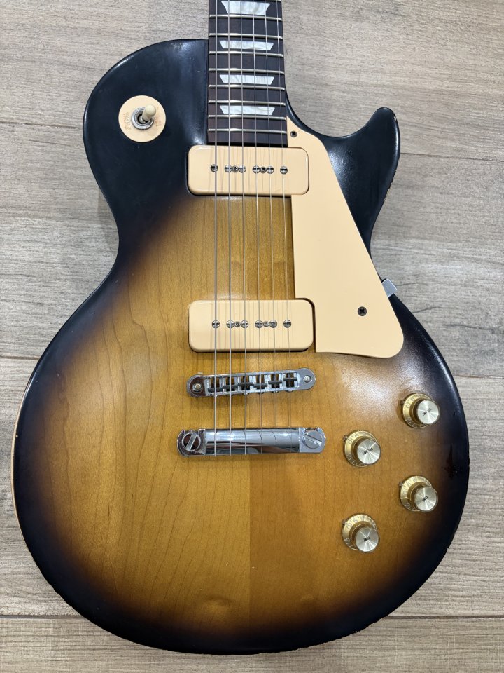 Gibson Les Paul Tribute 60s P90 Sunburst de segunda mano · Foto 1 de 8 · Cádiz · 850 €