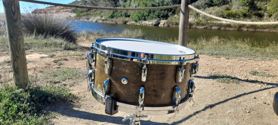 Caixa/tabal de llautó de 1'5 mm de gruix L'Ametlla de Mar.