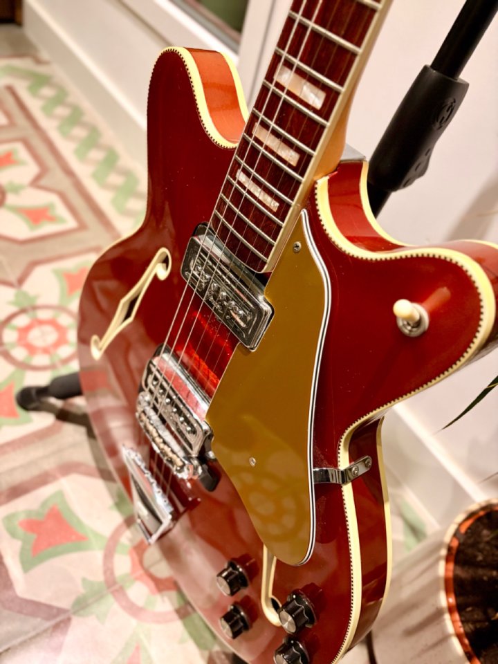 Fender Coronado II 1965 - Candy Apple Red (Custom color) de segunda mano · Foto 4 de 10 · Madrid · 3800 €