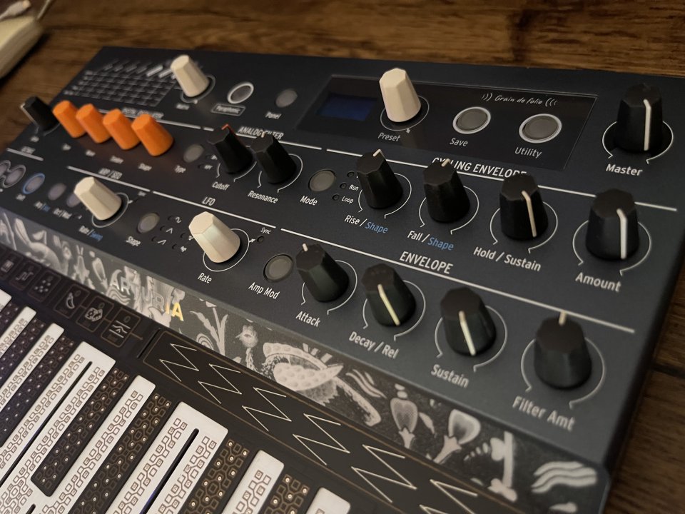 Arturia Microfreak de segunda mano · Foto 6 de 9 · Cádiz · 150 €